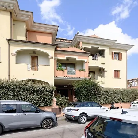 Luminoso Bilocale Con Veranda A Lägenhet *
